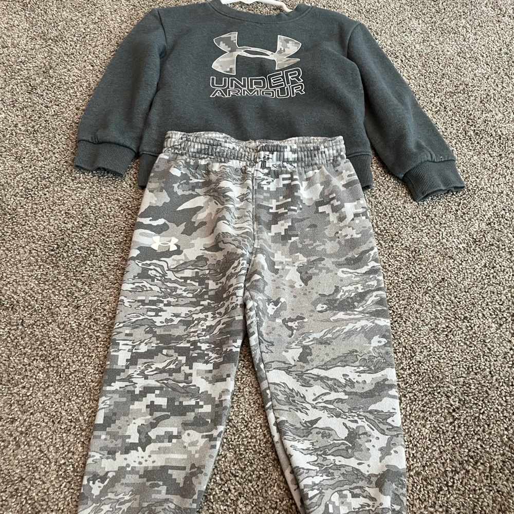 Under Armour Boy 2T set